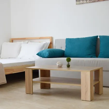 Aquamarine Apartment *
